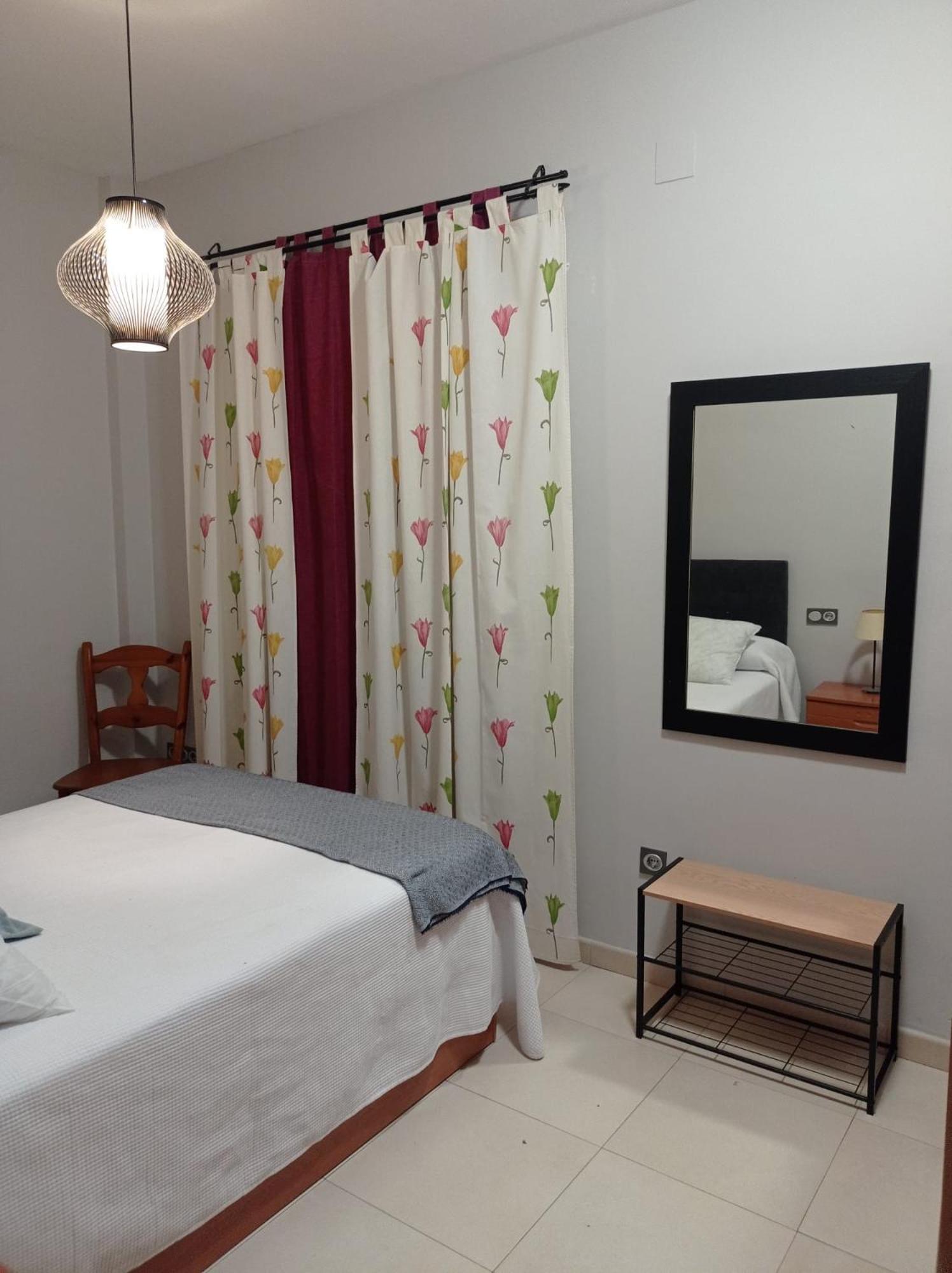 לינארס Apartamentos Turisticos Las Cinco Joyas מראה חיצוני תמונה